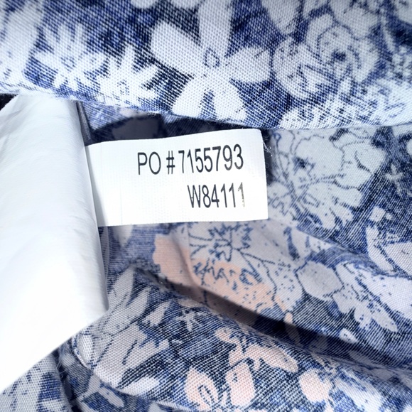 Nautica Men’s XL Classic Fit Stretch Pineapple Shirt Resort Cruise Vacation - Picture 12 of 13